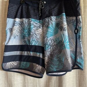 Hurley - Sig Zane Collab Lehua print Board Shorts